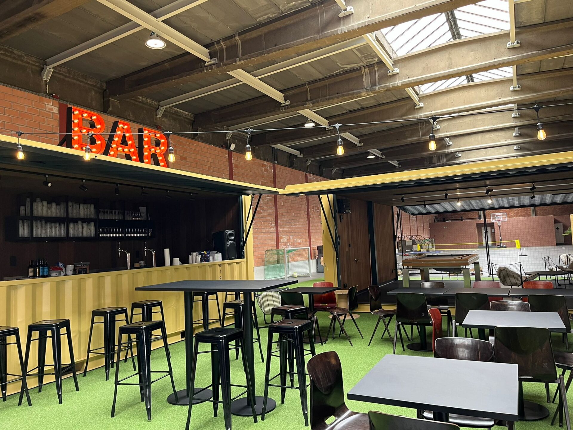 WAREHOUSE BAR (5)